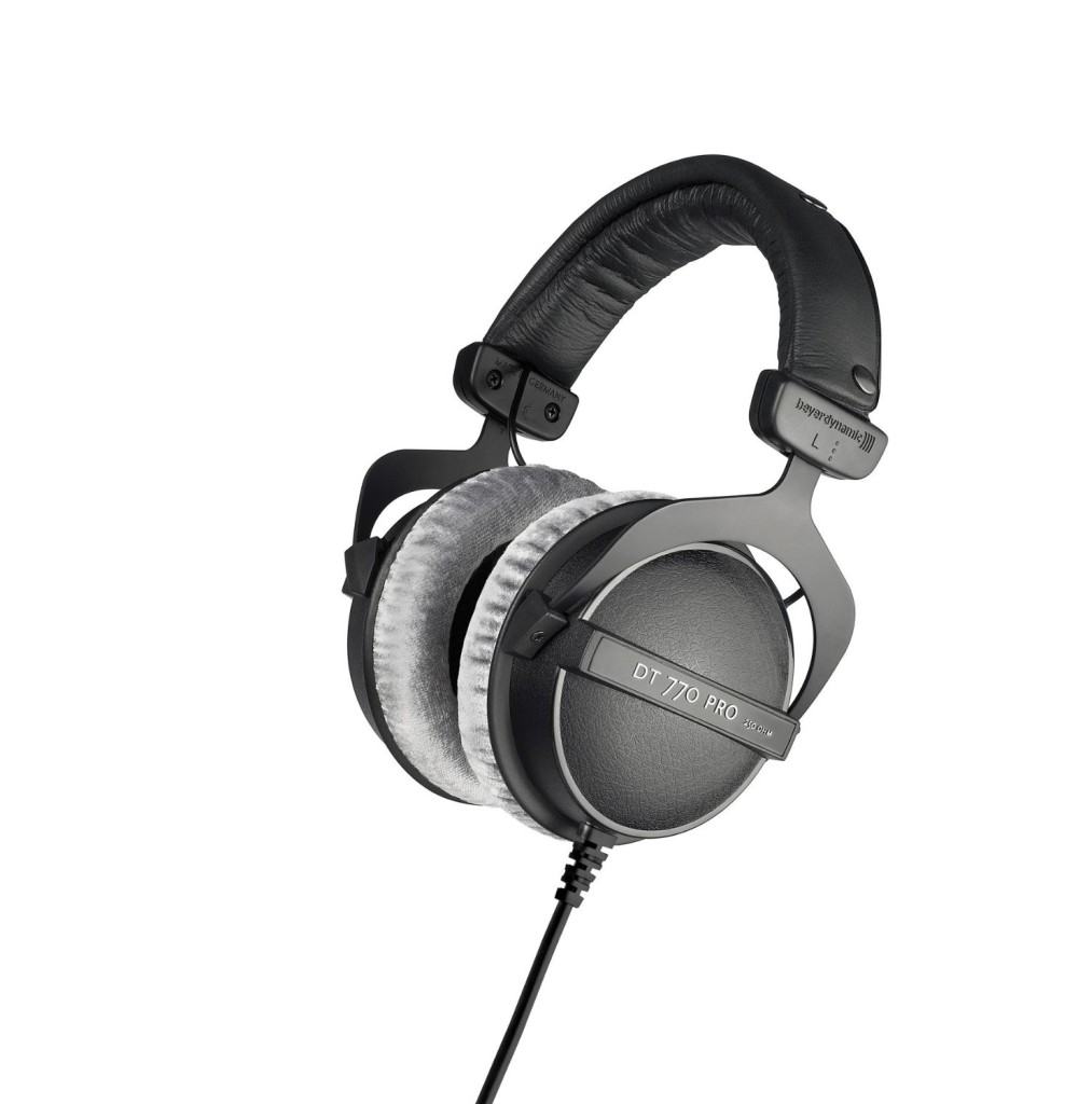 Best Radio Headphones For Your Station